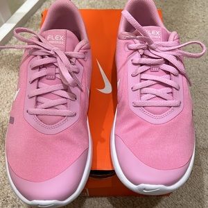 New Nike flex experience RN 8 pink Size 5.5Y